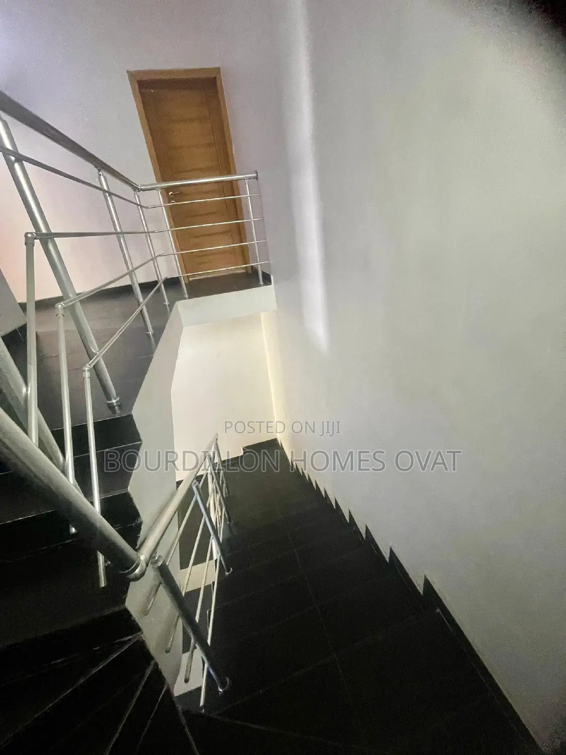 3bdrm Duplex in Lekki Phase 1 for sale