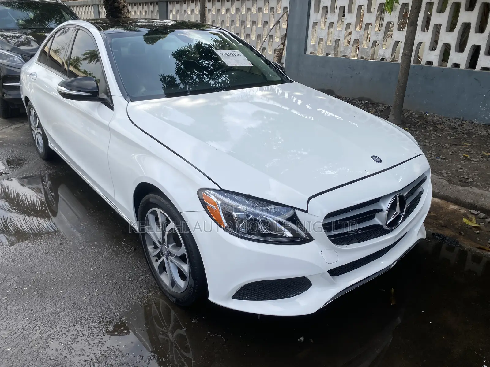 Mercedes-Benz C300 Base AWD 4Matic Sedan (2.0L 4cyl 7A) 2015 White