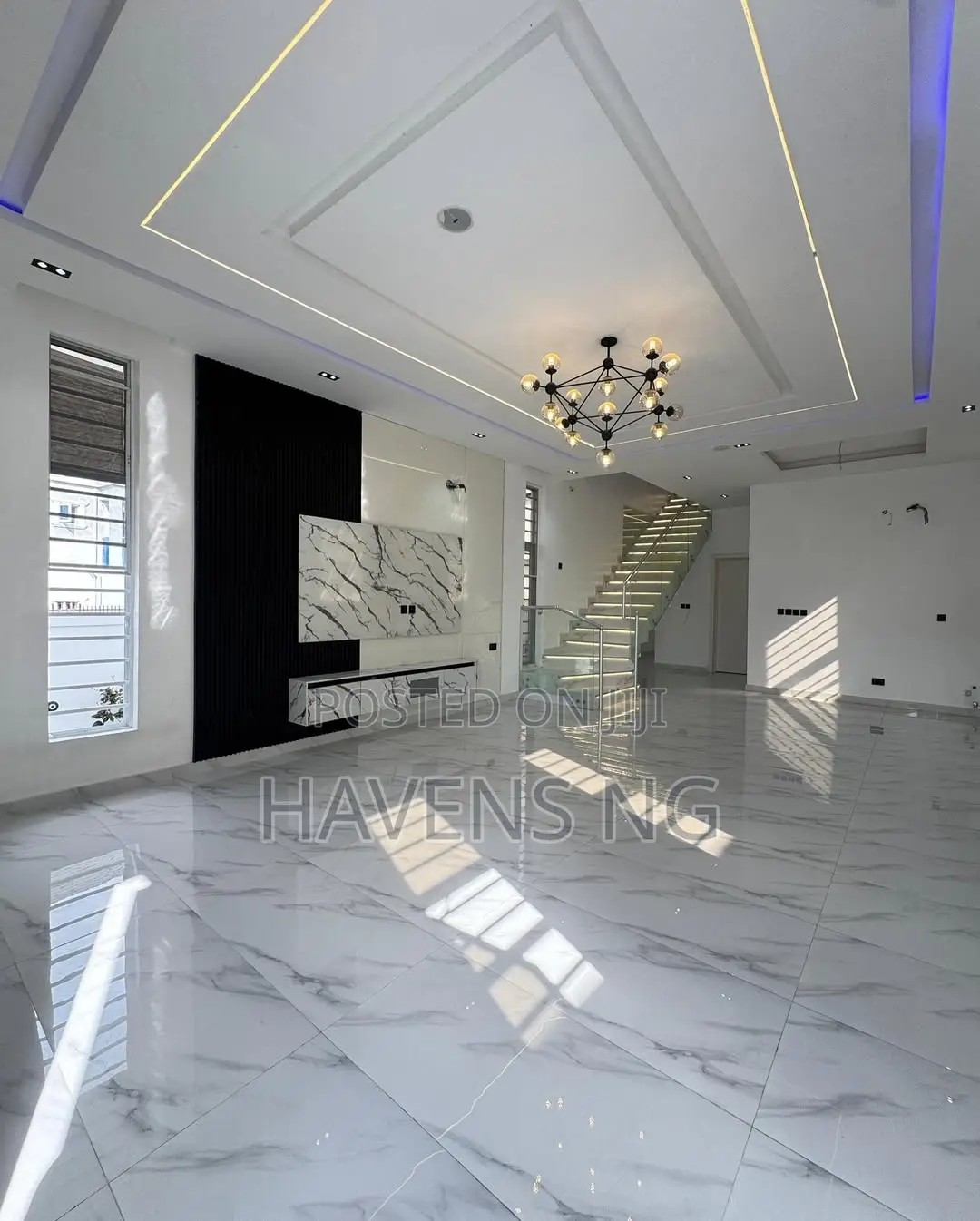 5bdrm Duplex in Sangotedo for sale