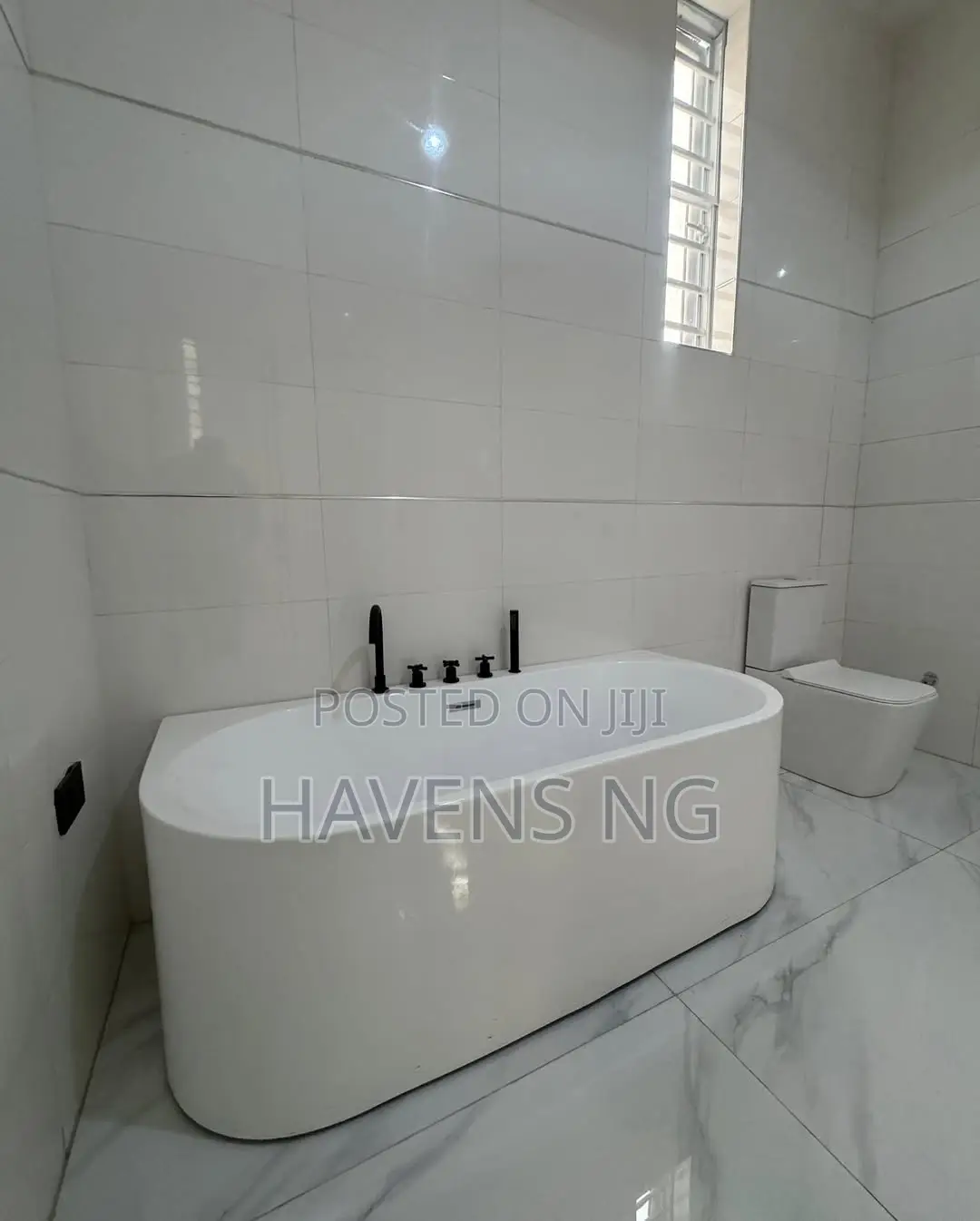 5bdrm Duplex in Sangotedo for sale