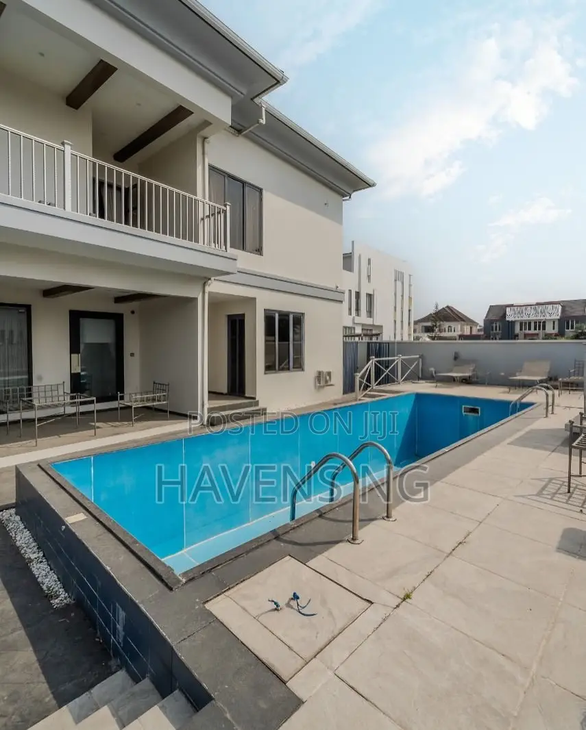 Furnished 6bdrm Villa in Osapa london for sale
