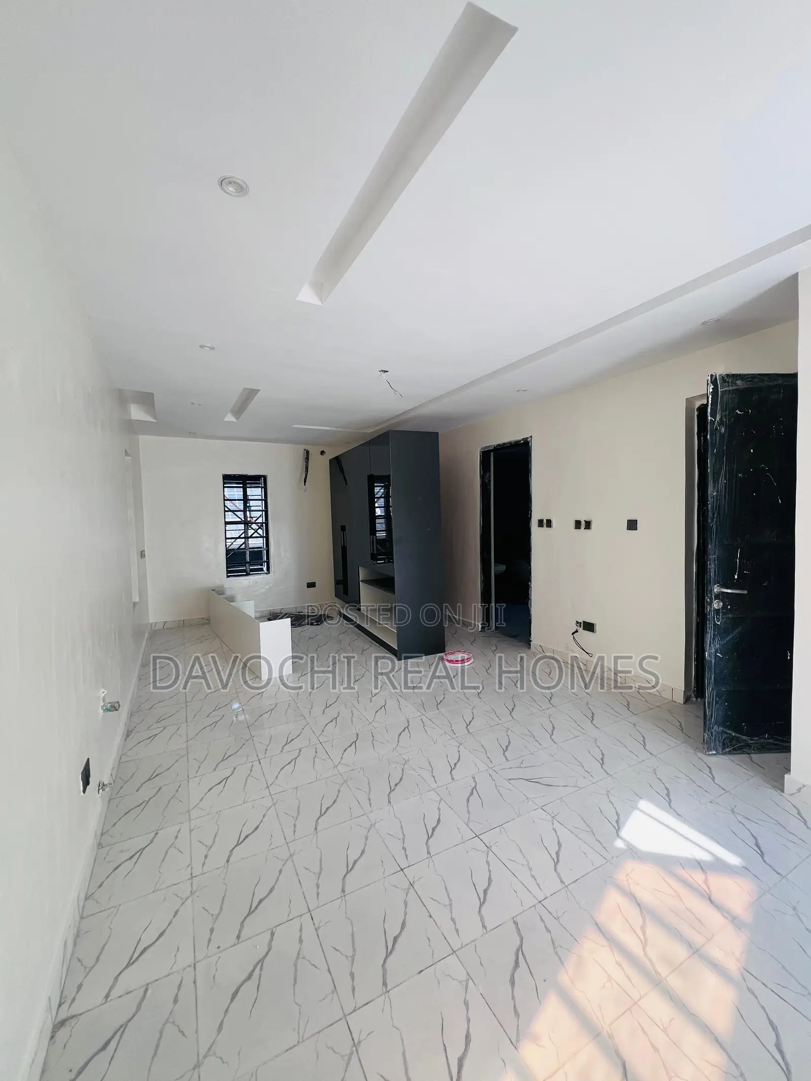4bdrm Duplex in Orchid Road, Lekki Phase 2 for rent