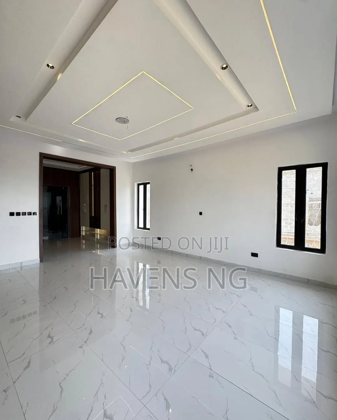5bdrm Duplex in Ado / Ajah for sale