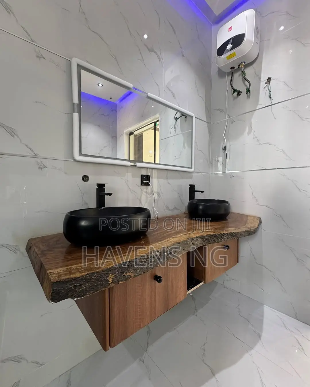 5bdrm Duplex in Ado / Ajah for sale