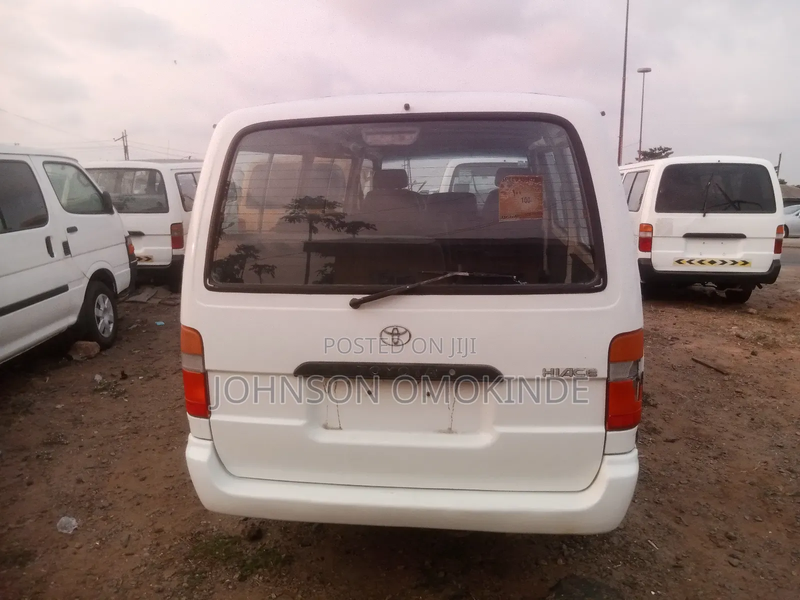 Toyota HiAce 2002 White