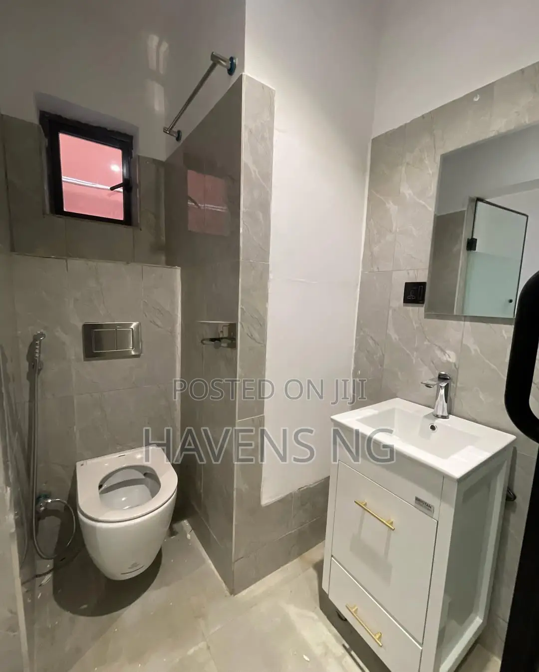 3bdrm Maisonette in Lekki Phase 1 for sale