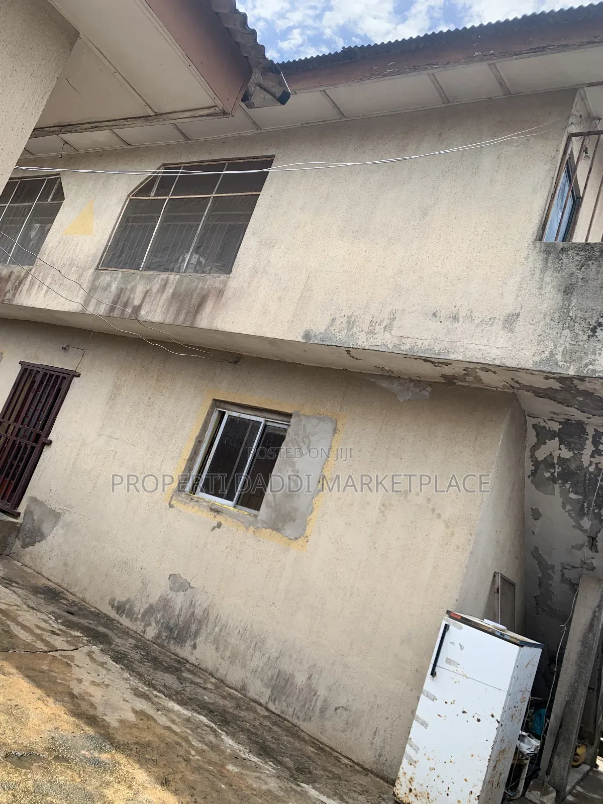 2bdrm Block of Flats in Ayobo for sale