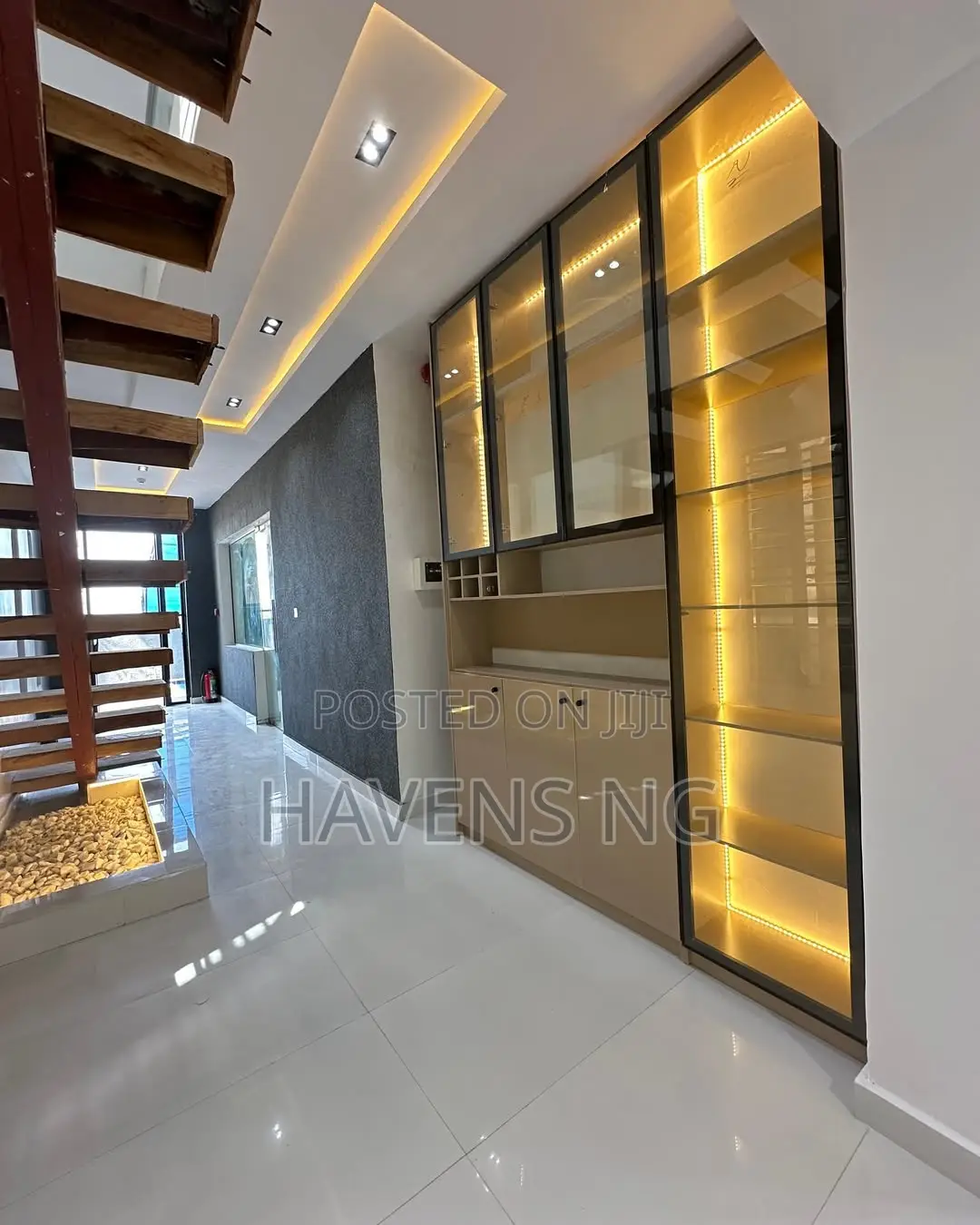 5bdrm Duplex in Ado / Ajah for sale