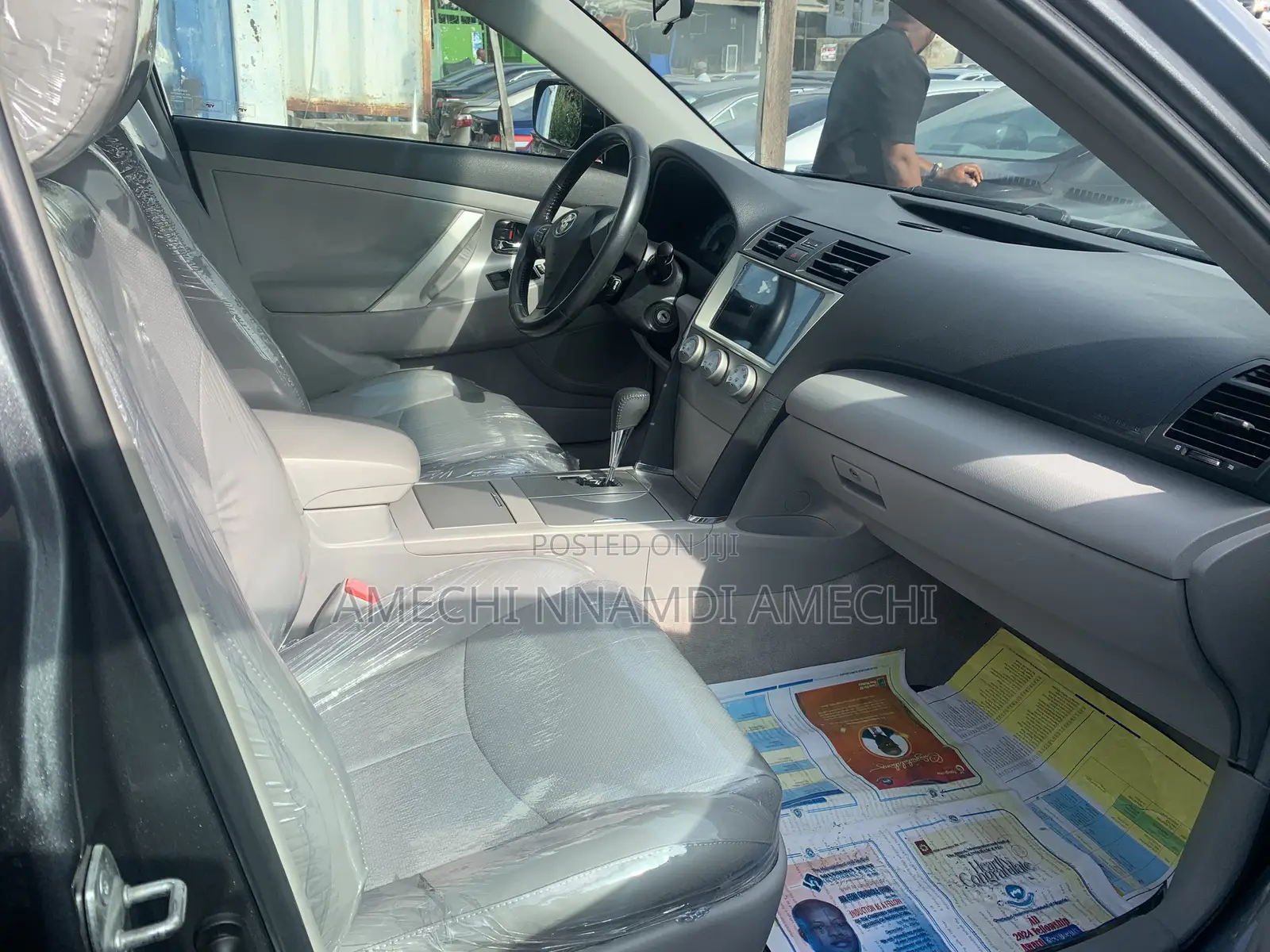 Toyota Camry SE 4dr Sedan (2.5L 4cyl 6A) 2011 Gray