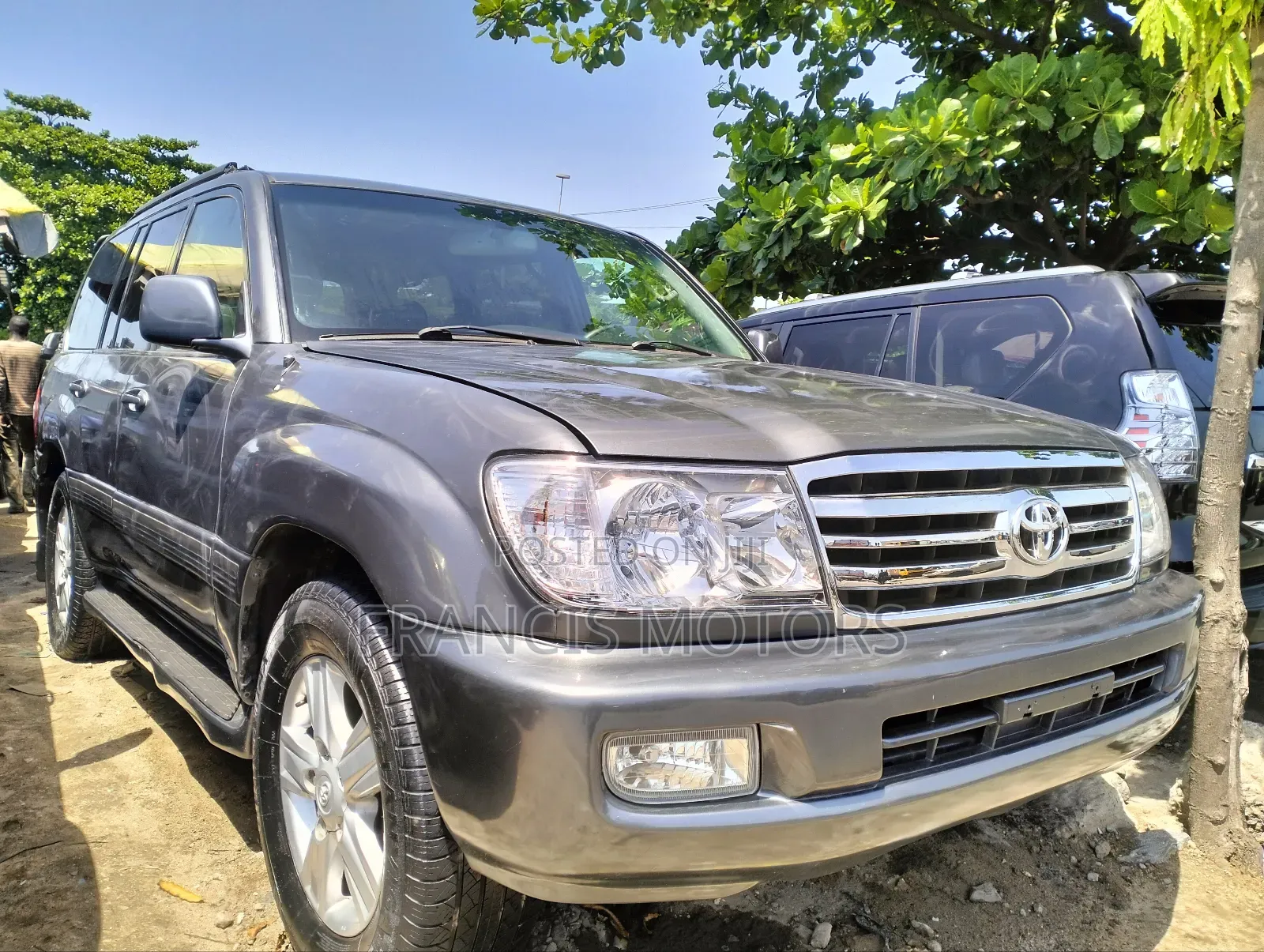 Toyota Land Cruiser 2005 Gray