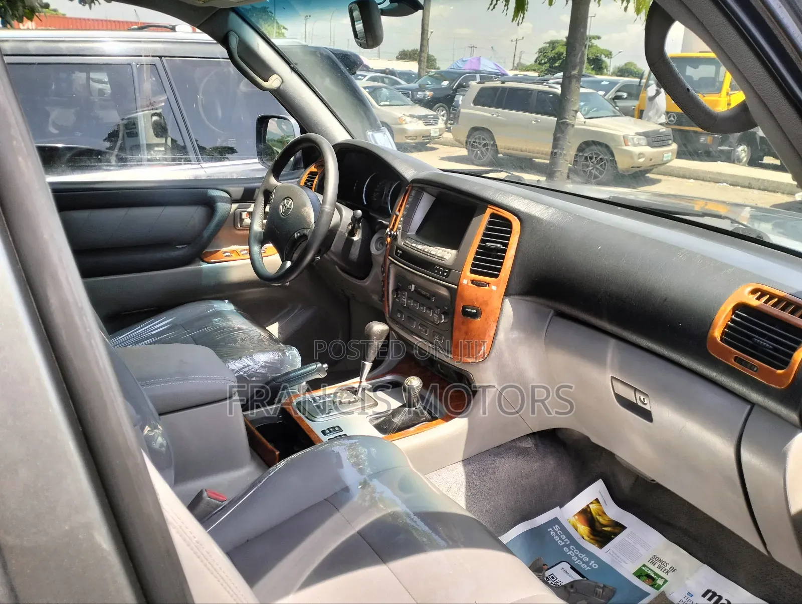 Toyota Land Cruiser 2005 Gray