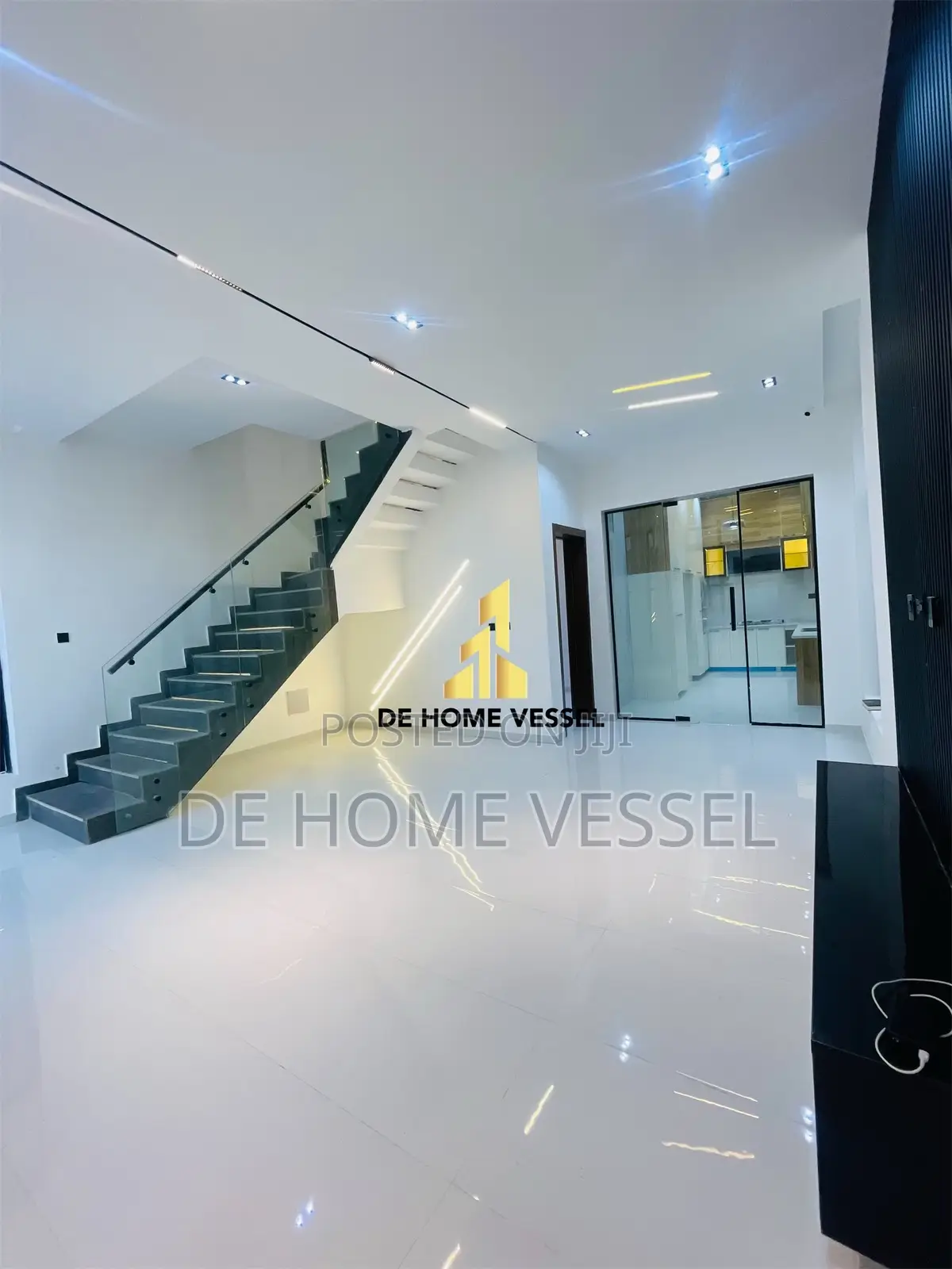 4bdrm Duplex in Ikota for sale