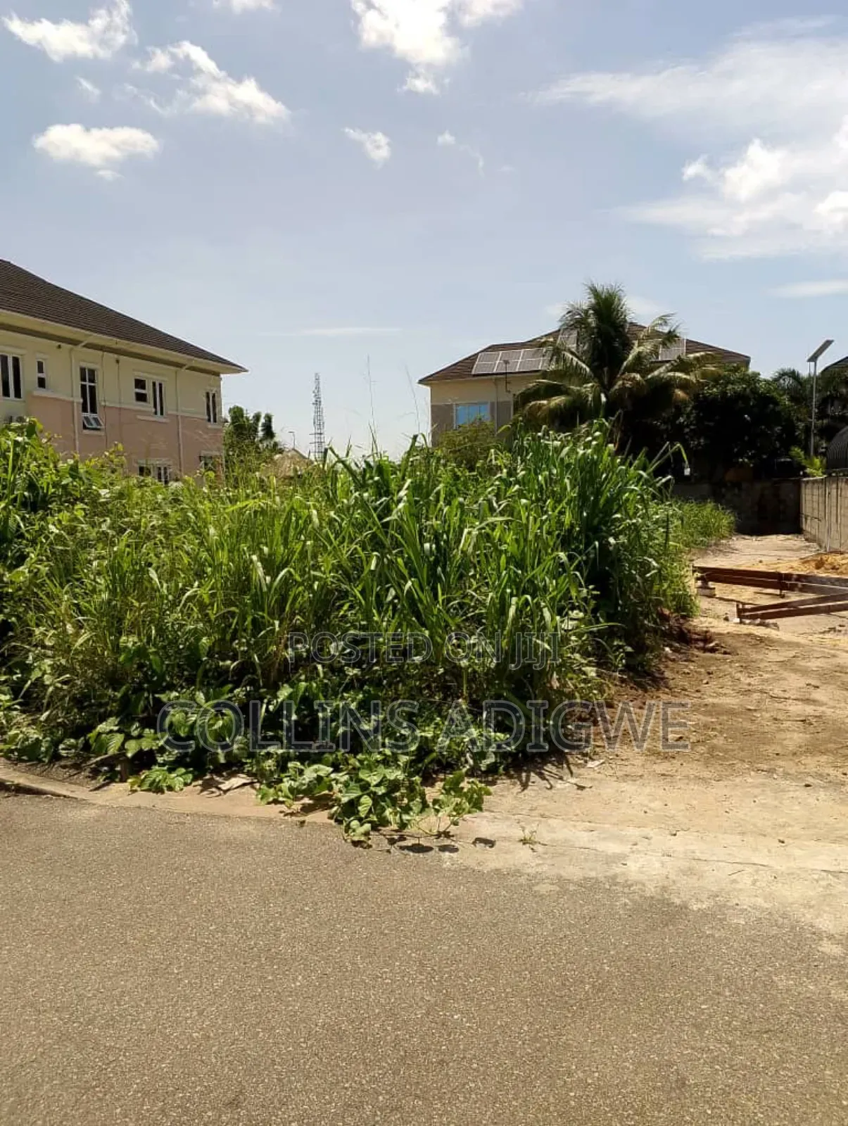 660 SQM Land for Sale at Royal Garden