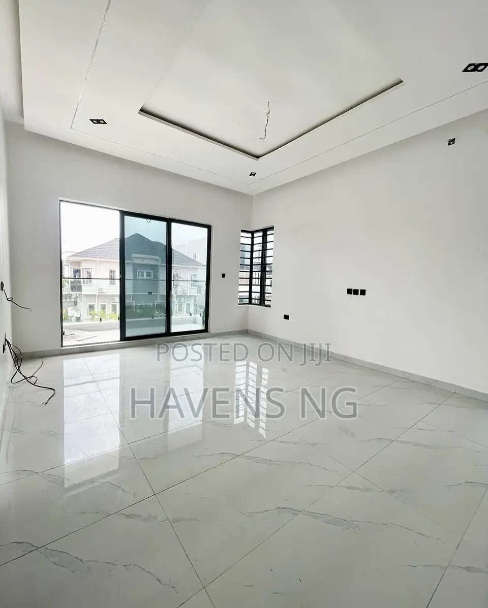 4bdrm Duplex in Ado / Ajah for sale