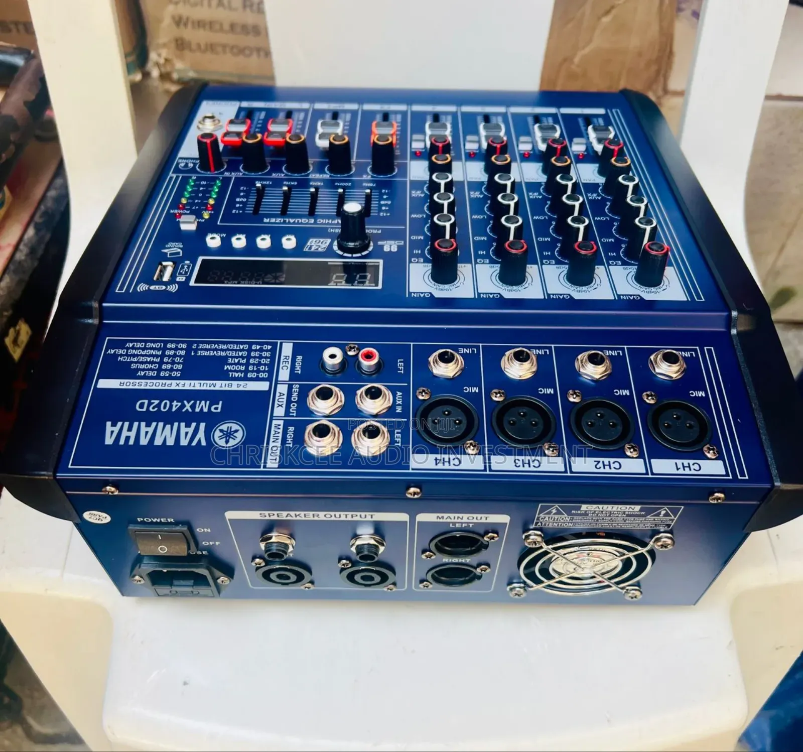 Yamaha 4 Channel Powered Mixer With Effects
