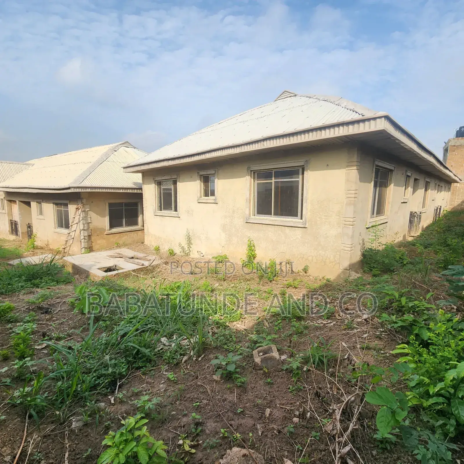 2bdrm Bungalow in Kasumun Estate, Akala Express for sale