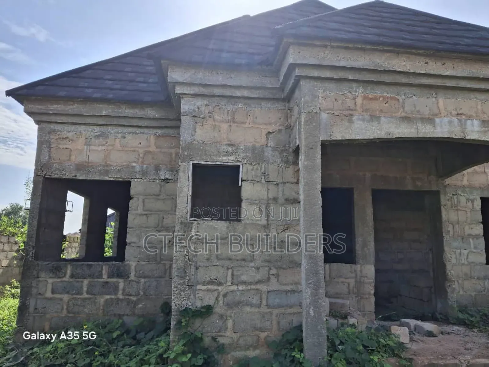 4bdrm Bungalow in Benin City for sale