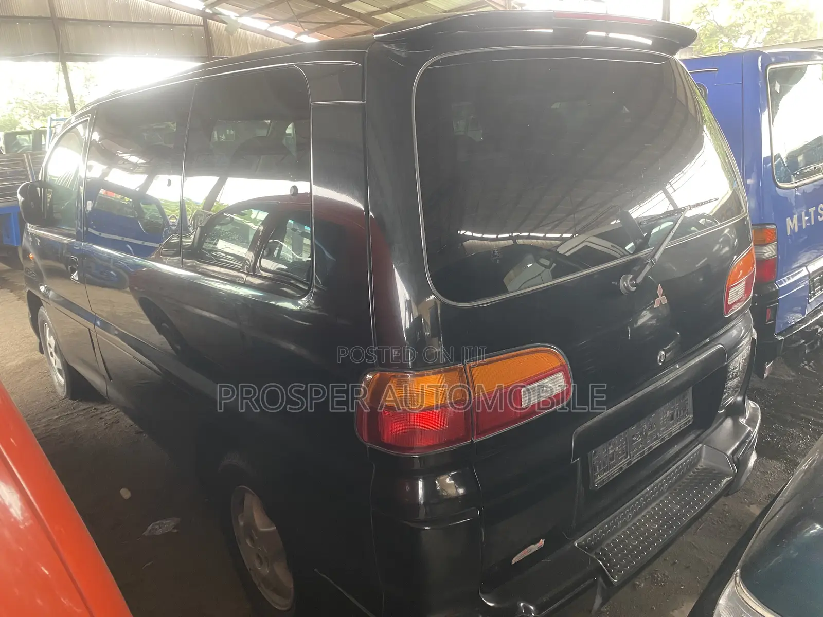 Mitsubishi Space Gear 2007 Black