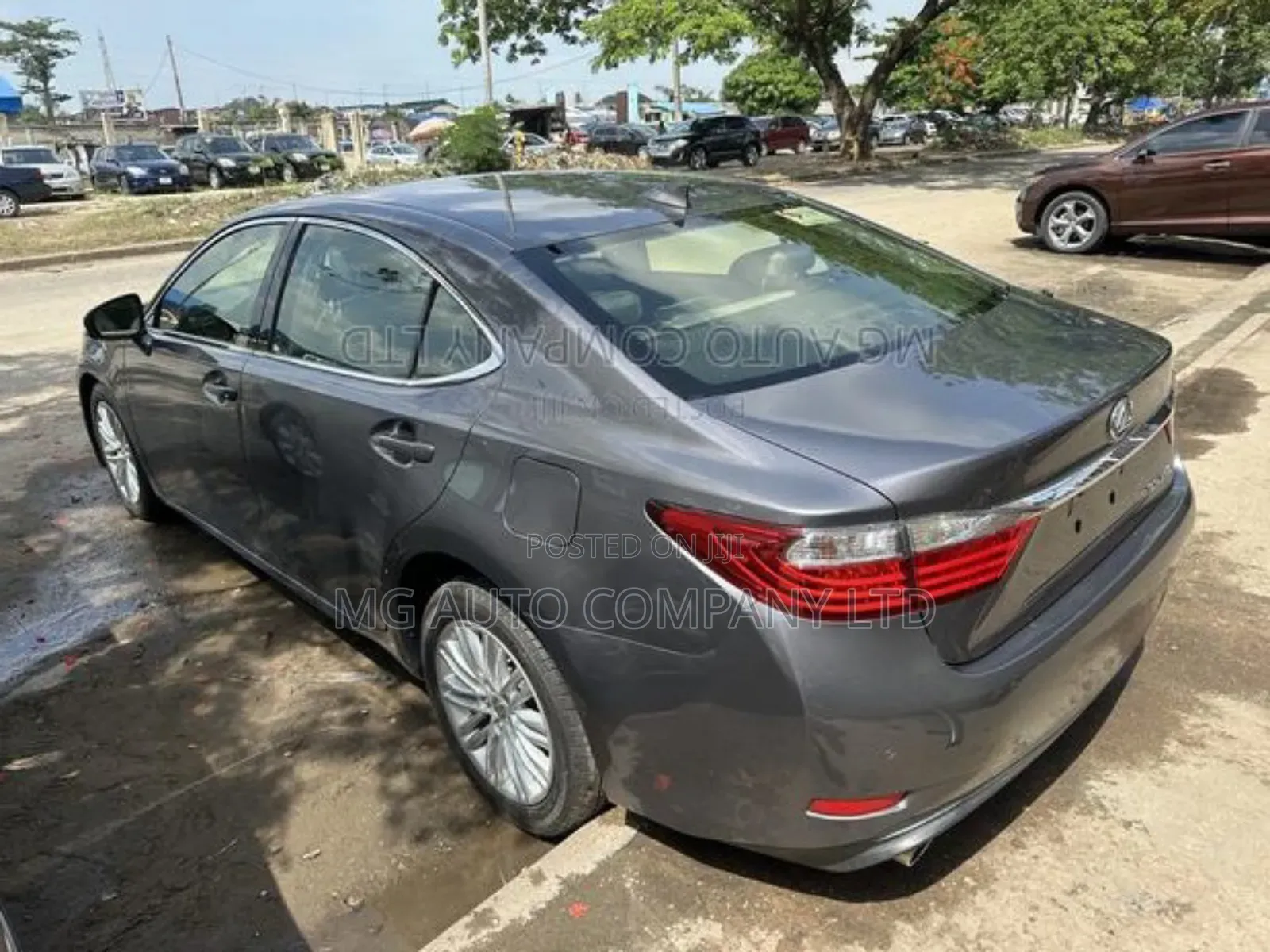 Lexus ES 350 FWD 2015 Gray