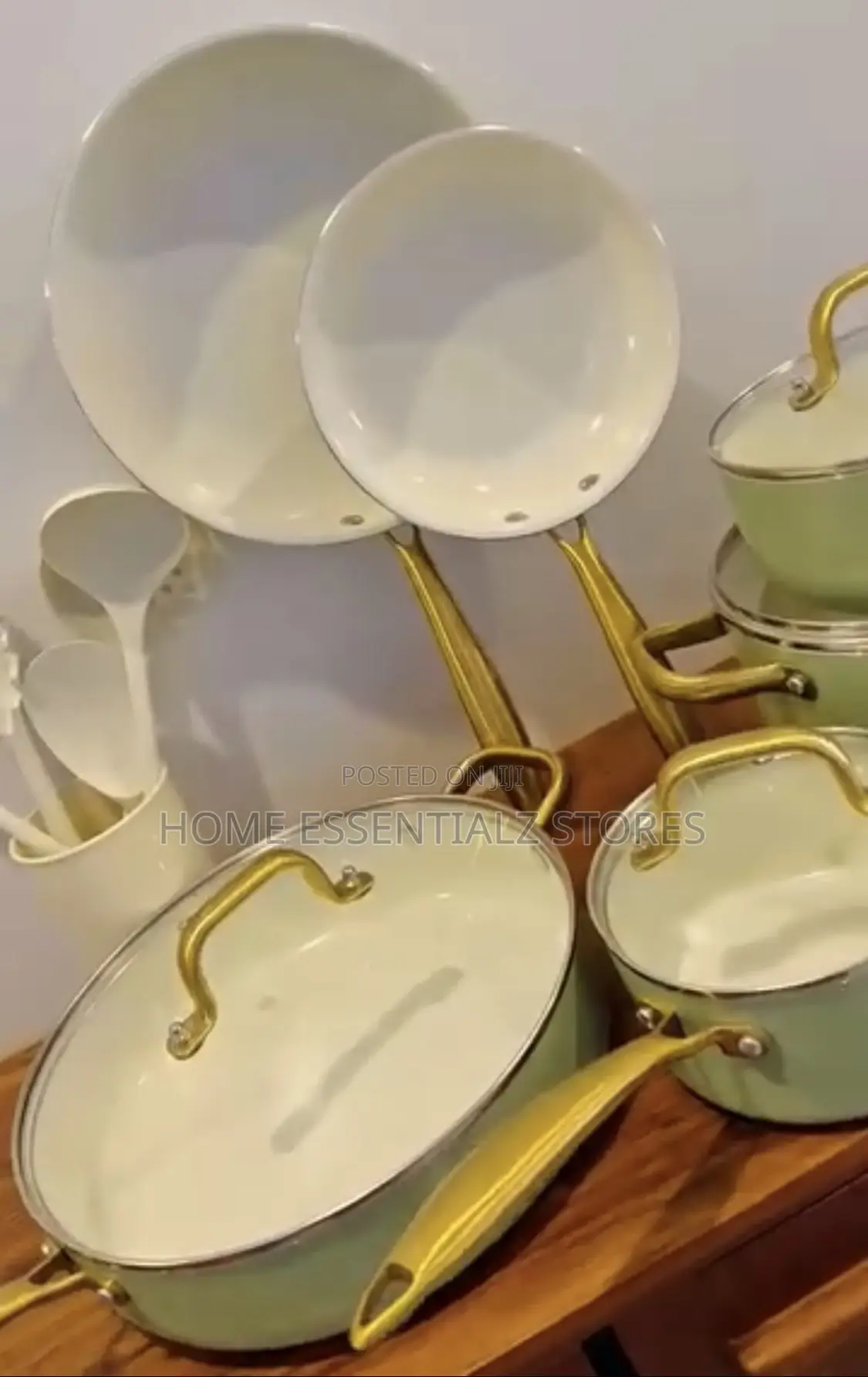 Quality Supreme Ceramic Set of Pots