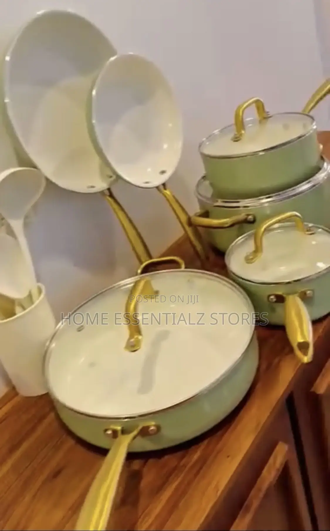 Quality Supreme Ceramic Set of Pots