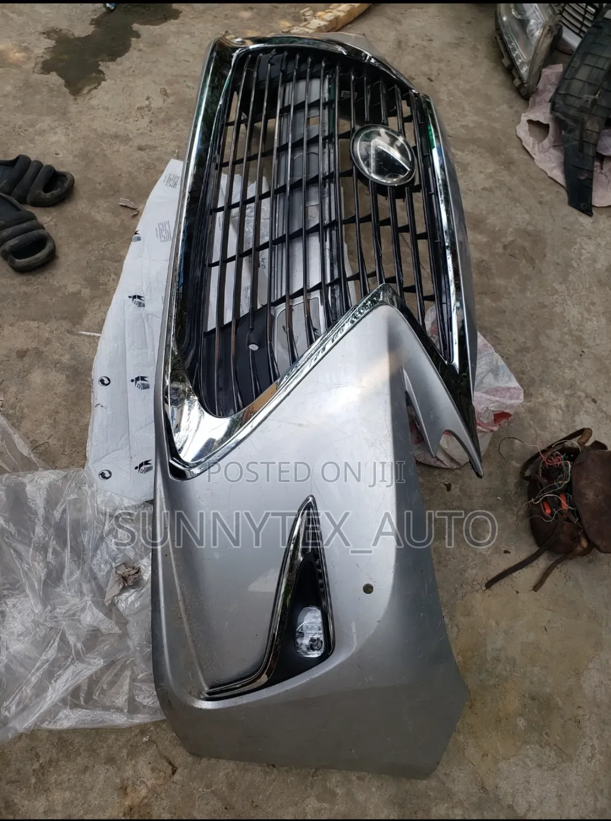 Complete Front Bumper Es350 2017-2018