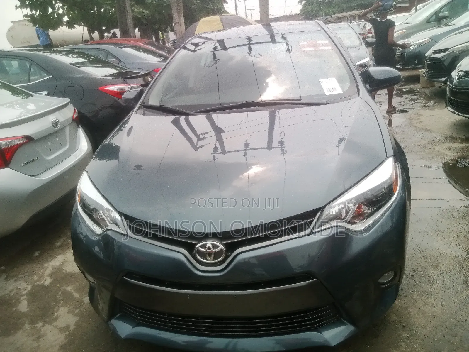 Toyota Corolla LE 4dr Sedan (1.8L 4cyl CVT) 2015 Gray
