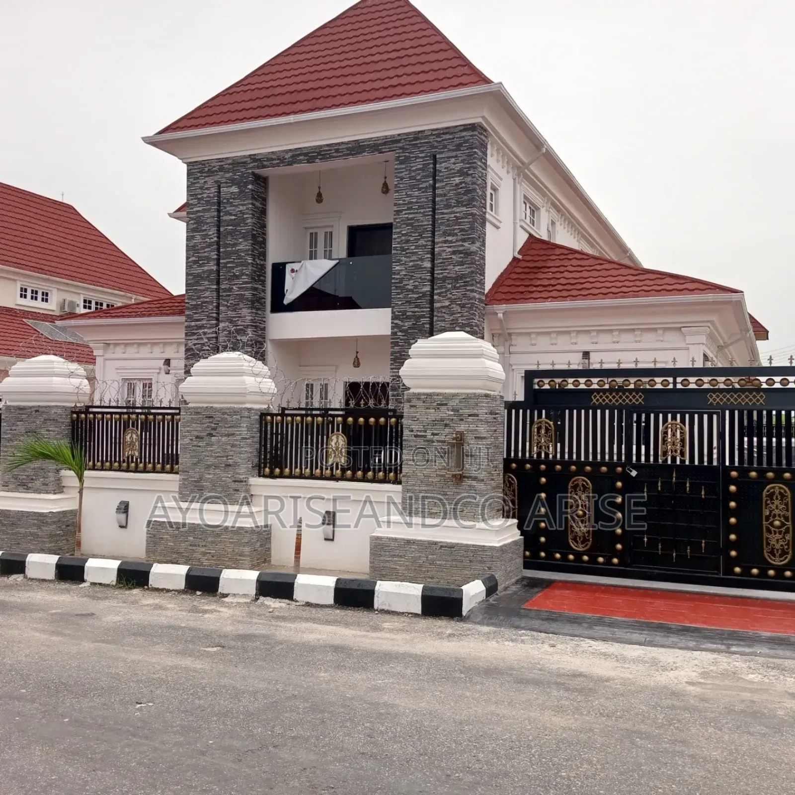 5bdrm Duplex in River Park, Lugbe District for sale
