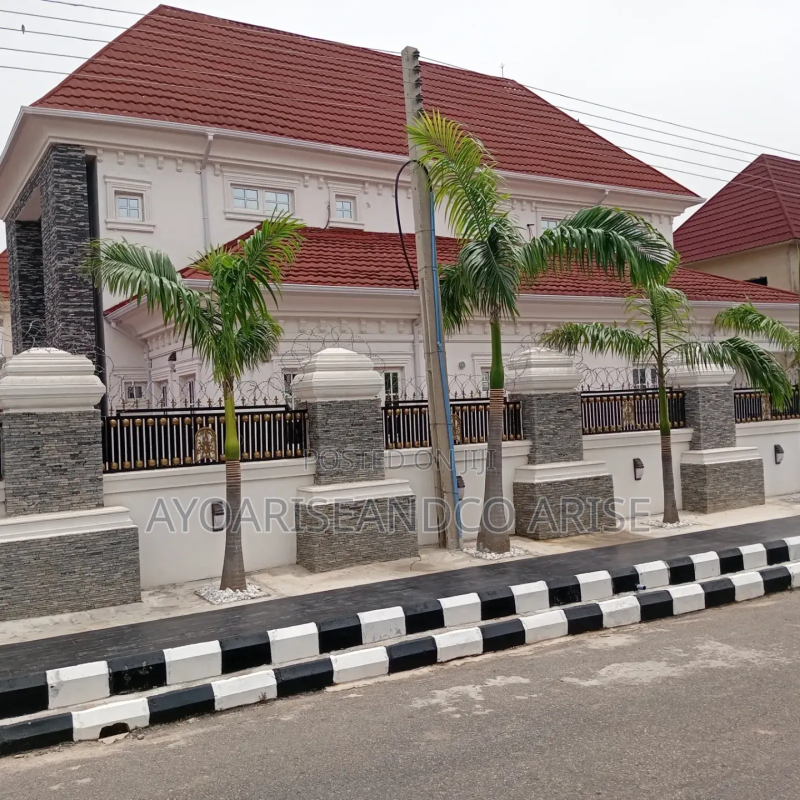 5bdrm Duplex in River Park, Lugbe District for sale