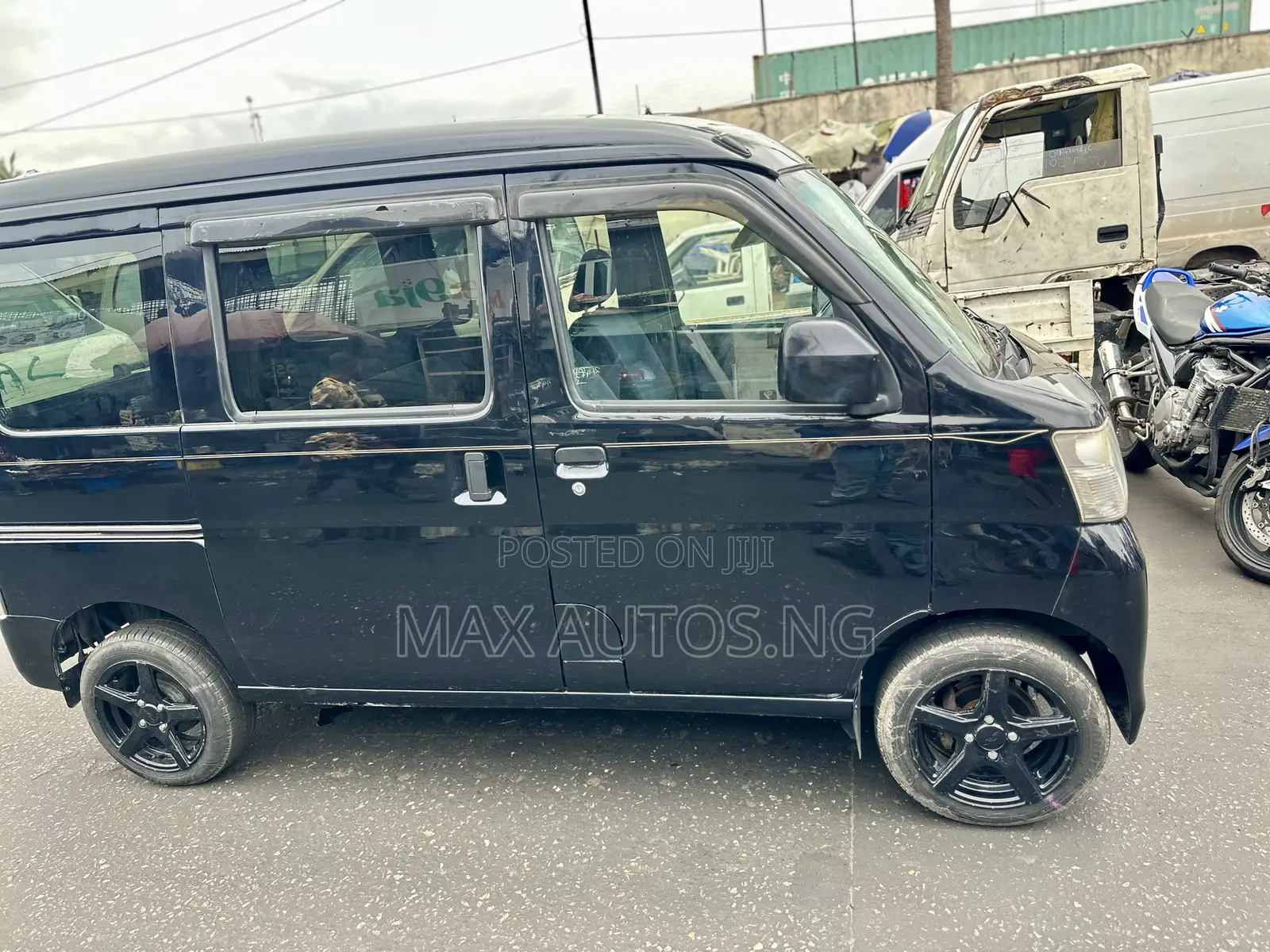 Daihatsu Hijet 2010 Black
