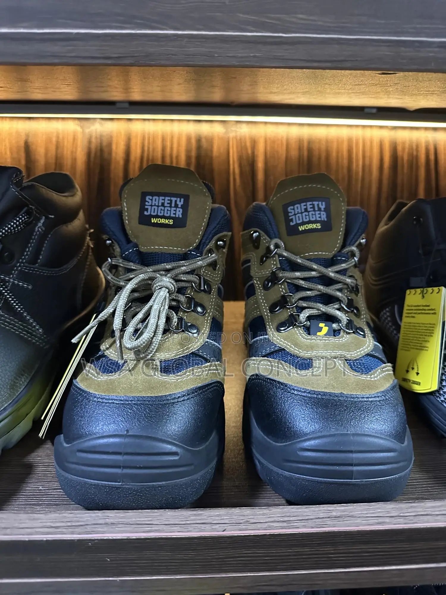X200031 Quality Safety Joggers Steel Toe Shoes