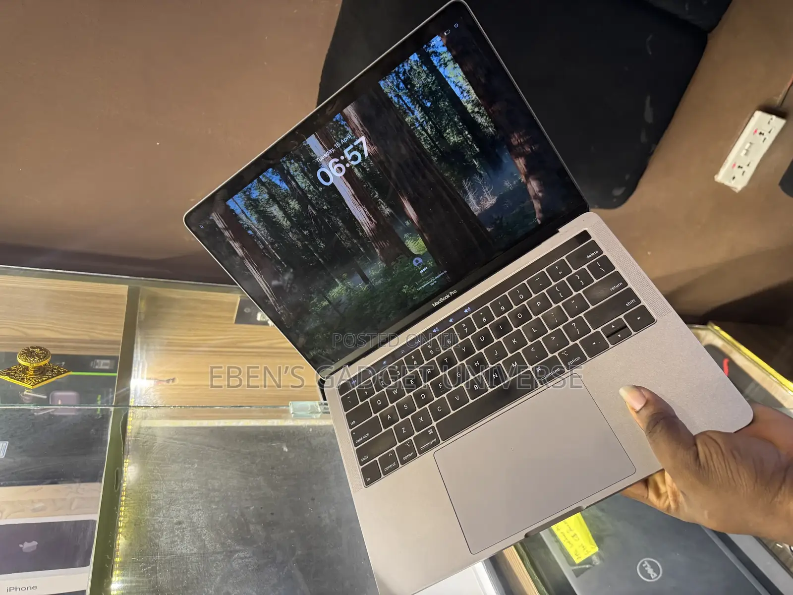 Laptop Apple MacBook Pro 2018 16GB Intel Core i5 SSD 512GB