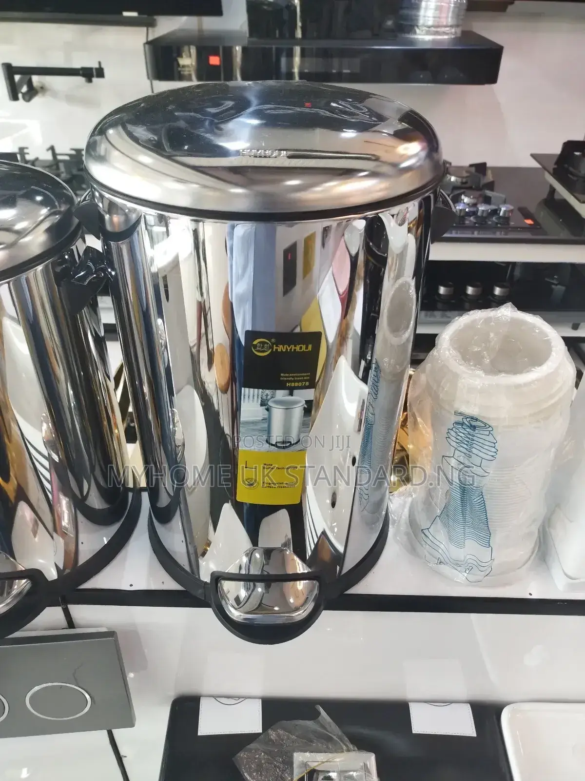 12l Stainless Steel Pedal Waste Bin.