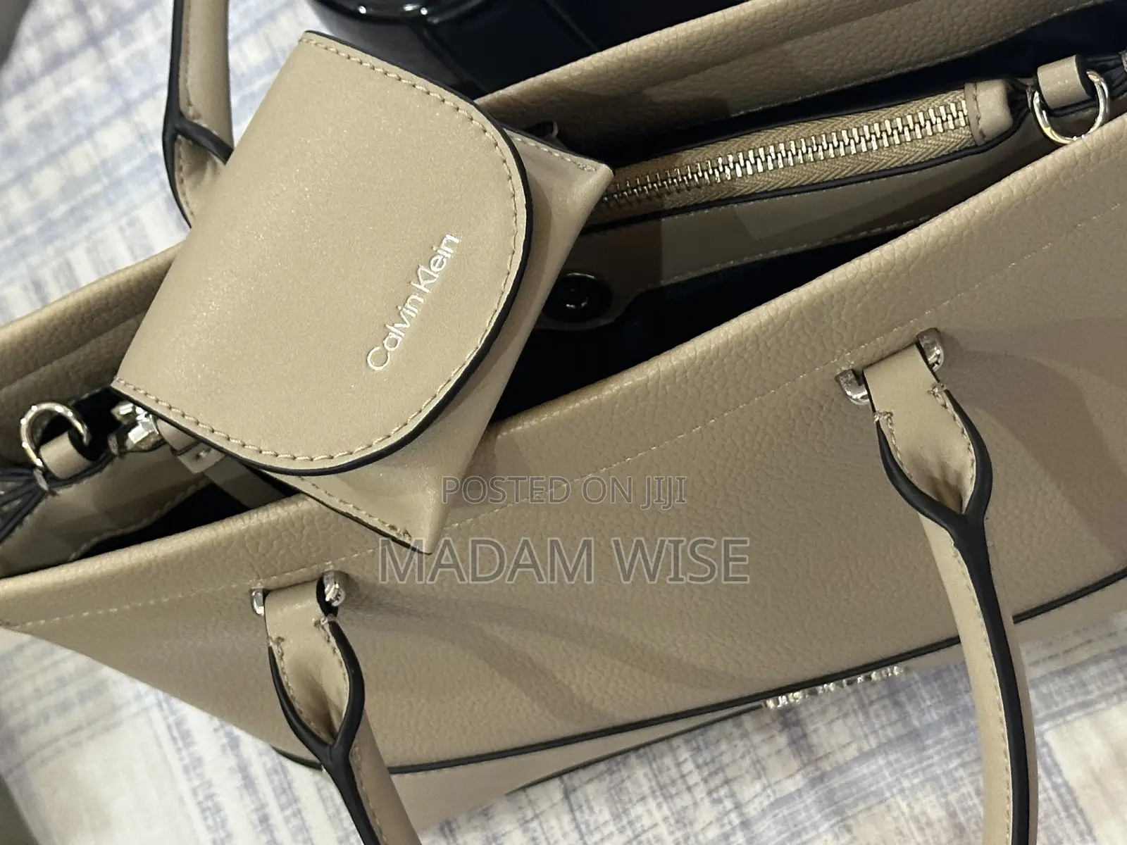 Calvin Klein Leather Bag With Purse