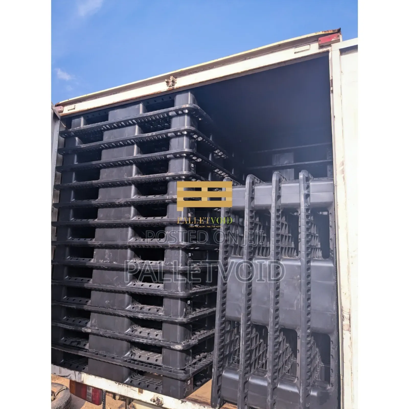 Premium Plastic Pallet - Various Load Capacities Sizes