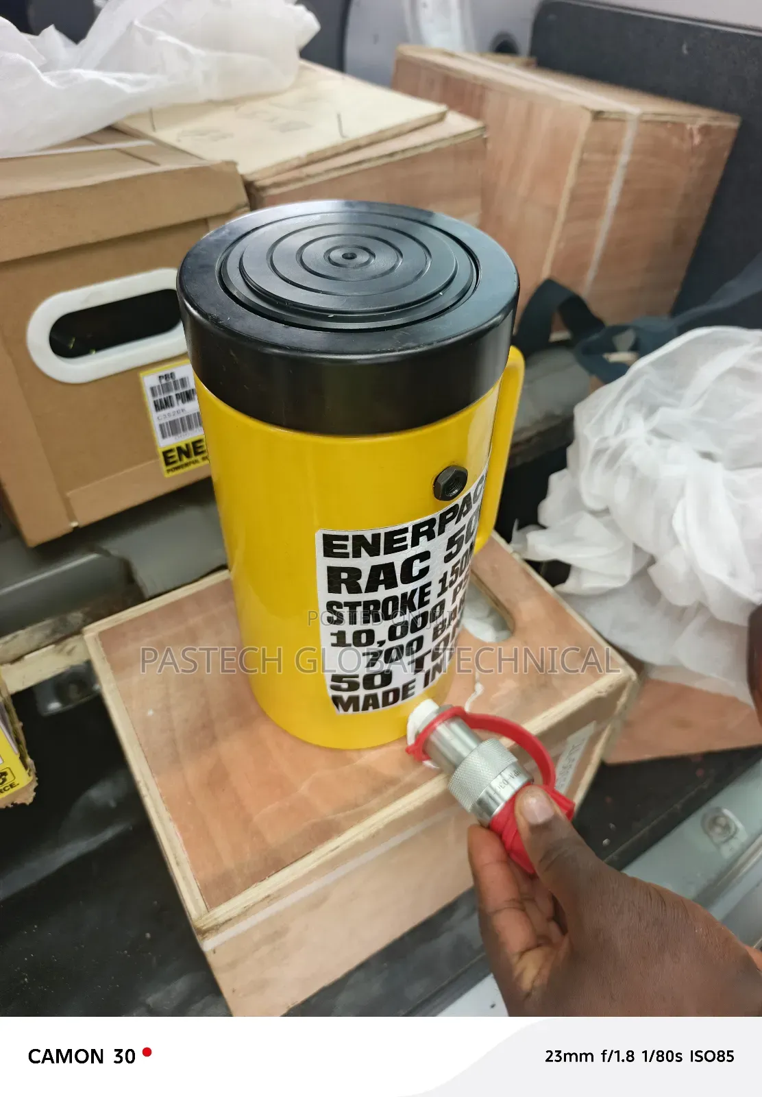 Hydraulic Cylinder 50-Ton C/W P80 Pump and Hose
