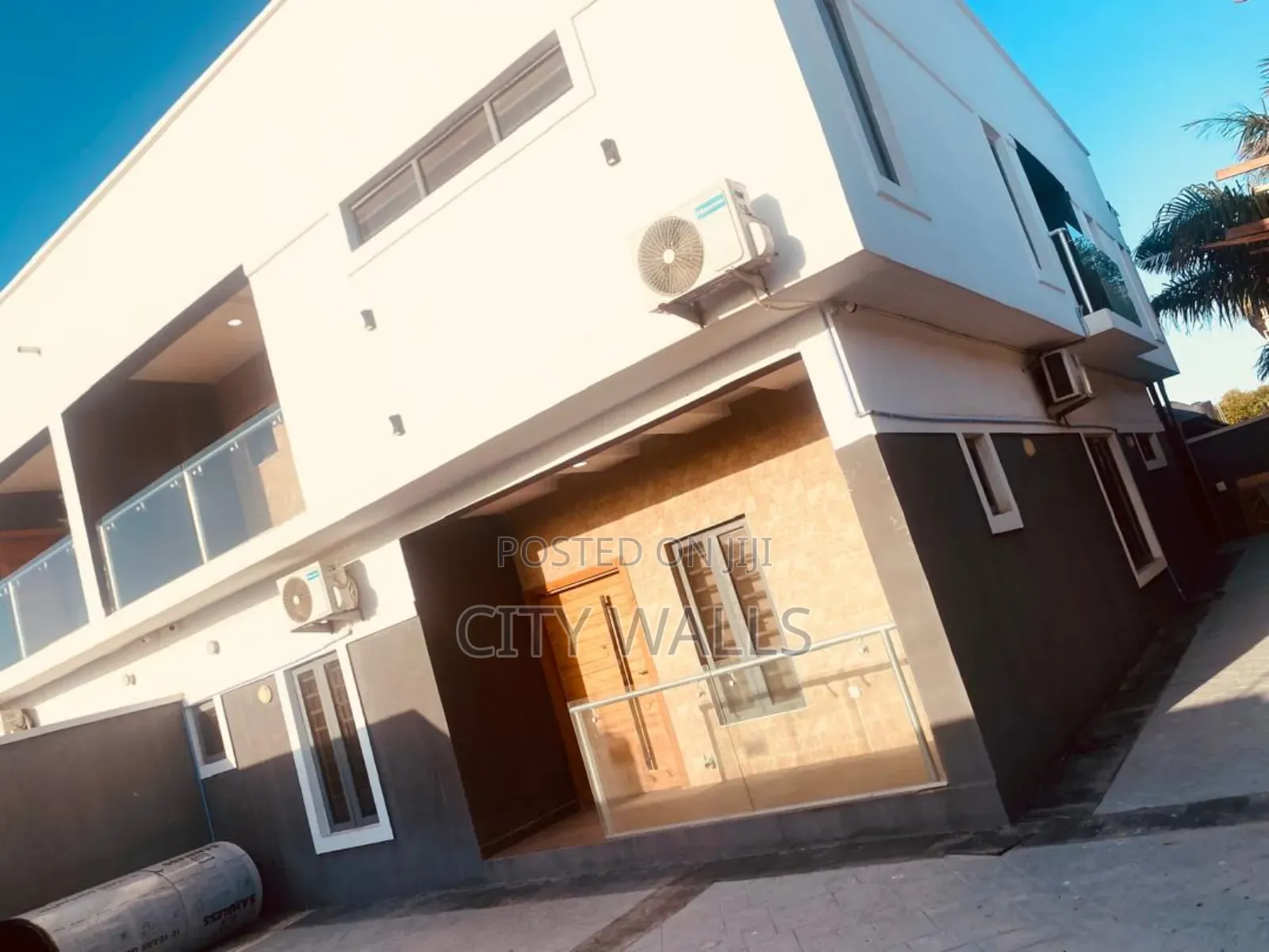 Furnished 4bdrm Duplex in Ogombo for rent
