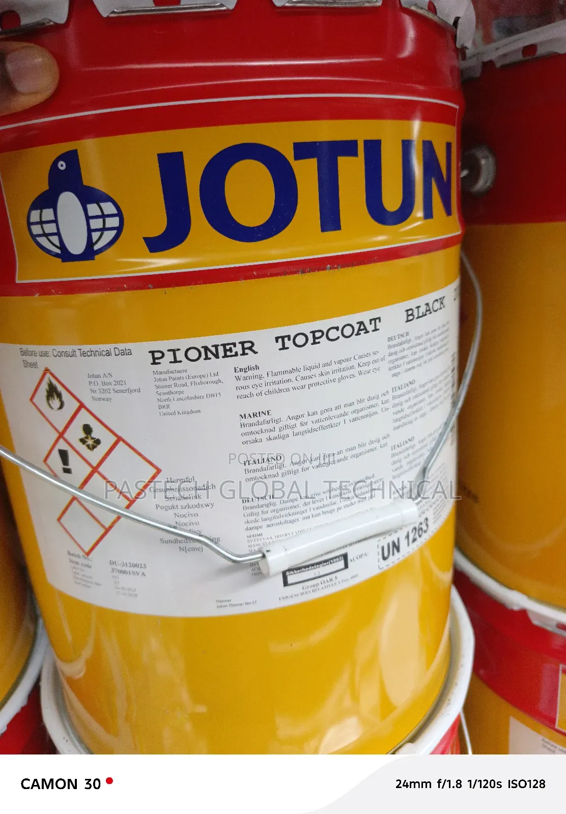 Jotun Pioneer Topcoat (Marine Paint)