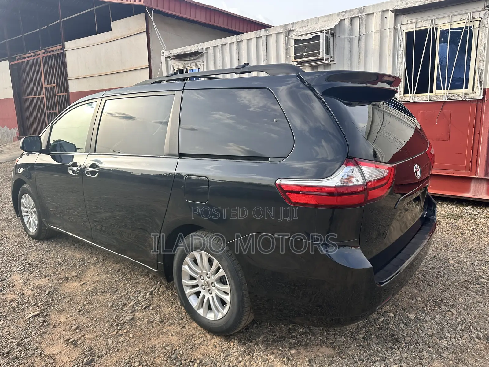 Toyota Sienna 2015 Green