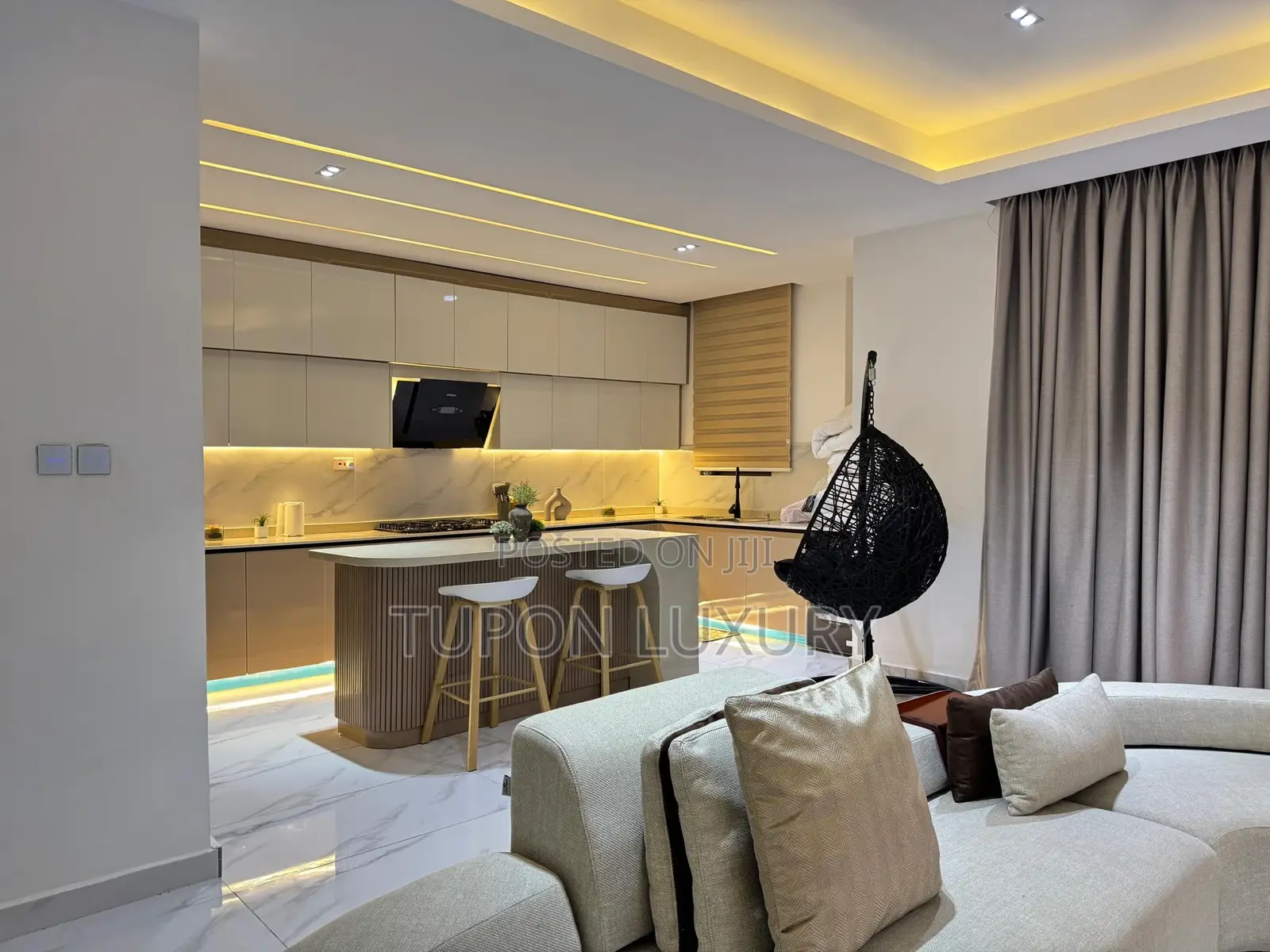 2bedroom With Pool, Ps5, Automated Curtains Fancy Mirrors