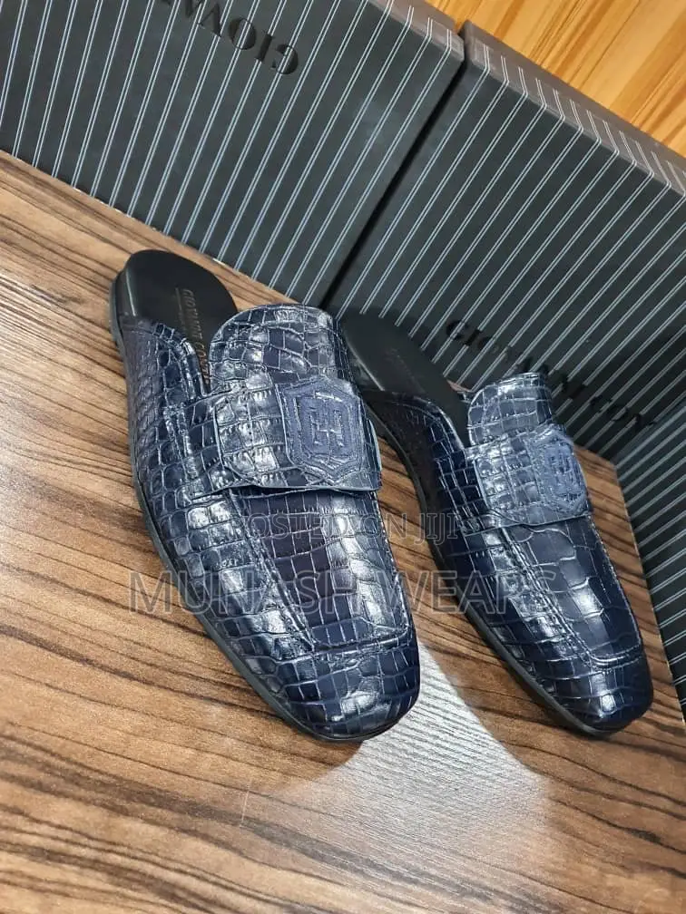 Italian Giovanni Conti 40-46