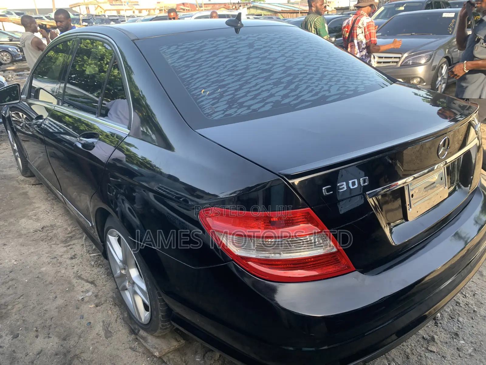 Mercedes-Benz C300 2011 Black