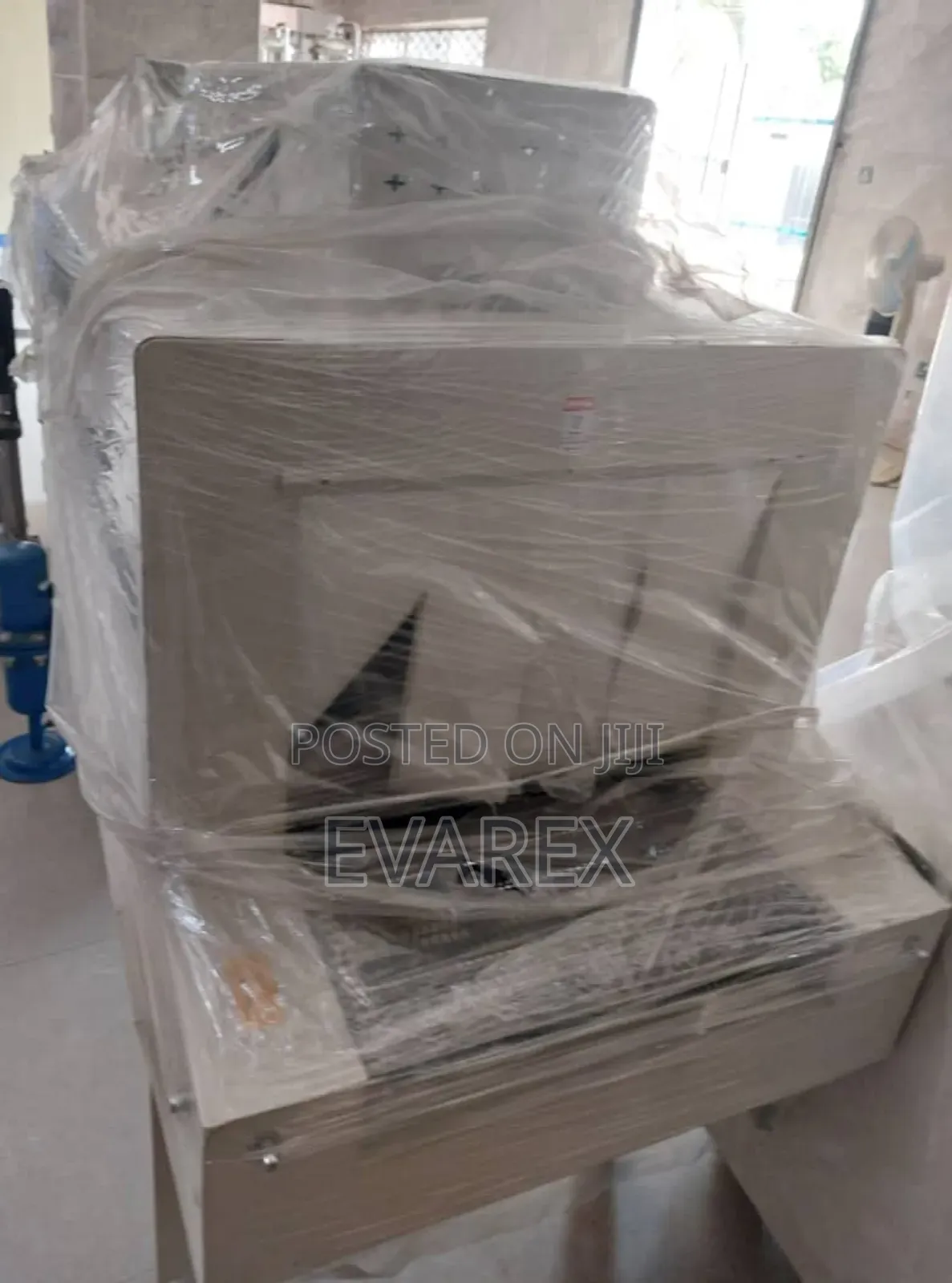 High Quality Shrink Wrapping and Packaging Machine