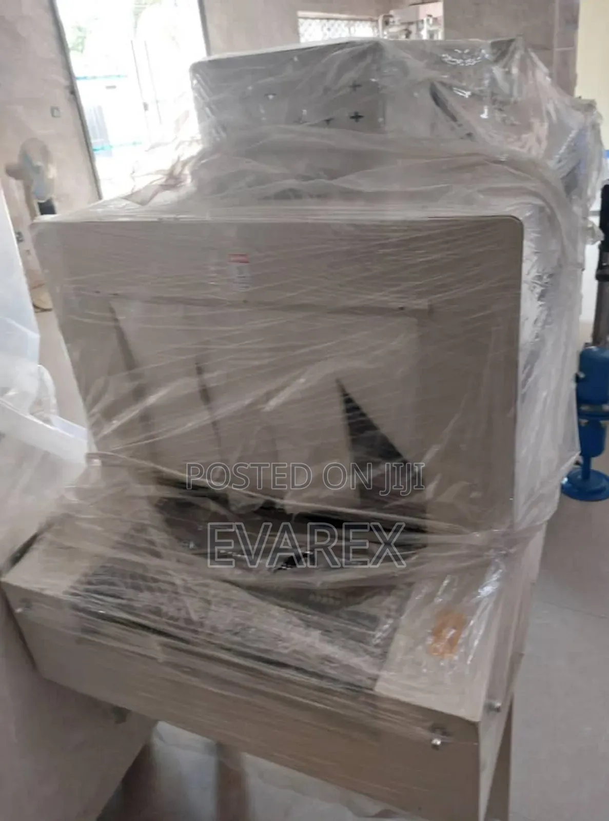 High Quality Shrink Wrapping and Packaging Machine