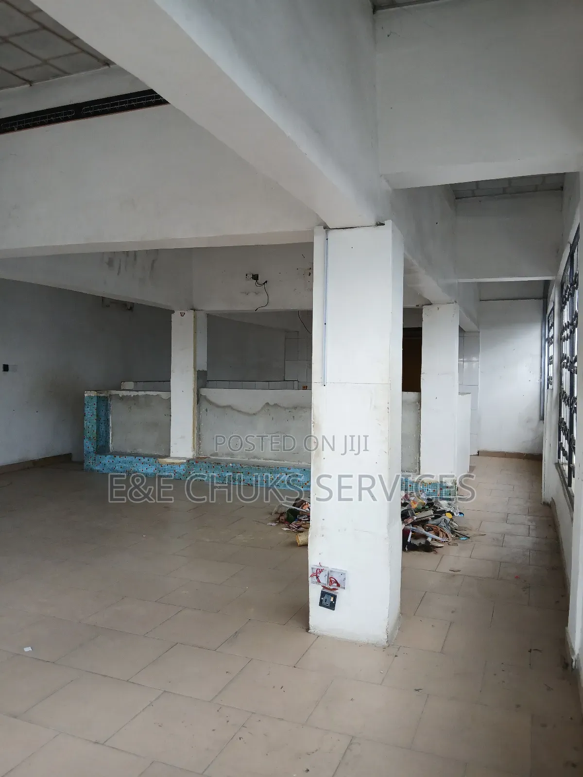 A Spacious Multipurpose Commercial Shop to Let