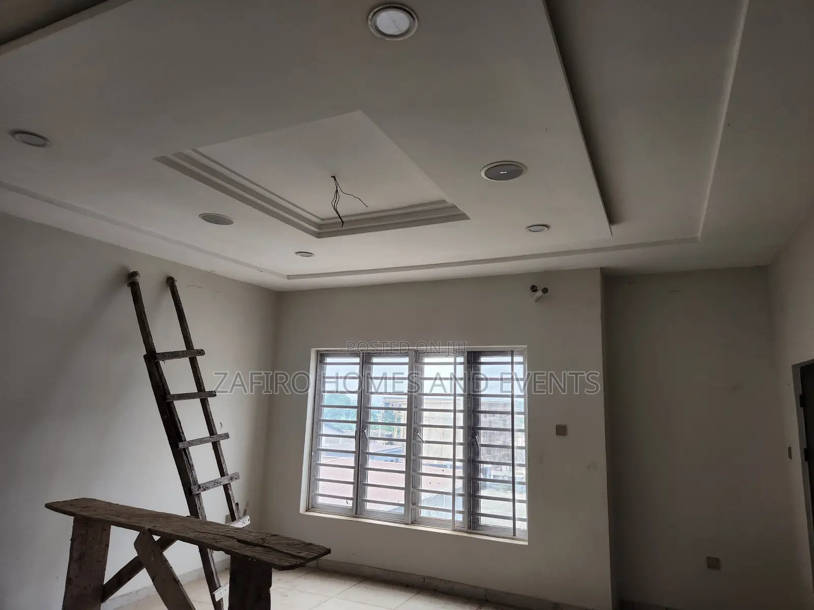 4bdrm Duplex in Iyaganku Gra, Iyanganku for sale