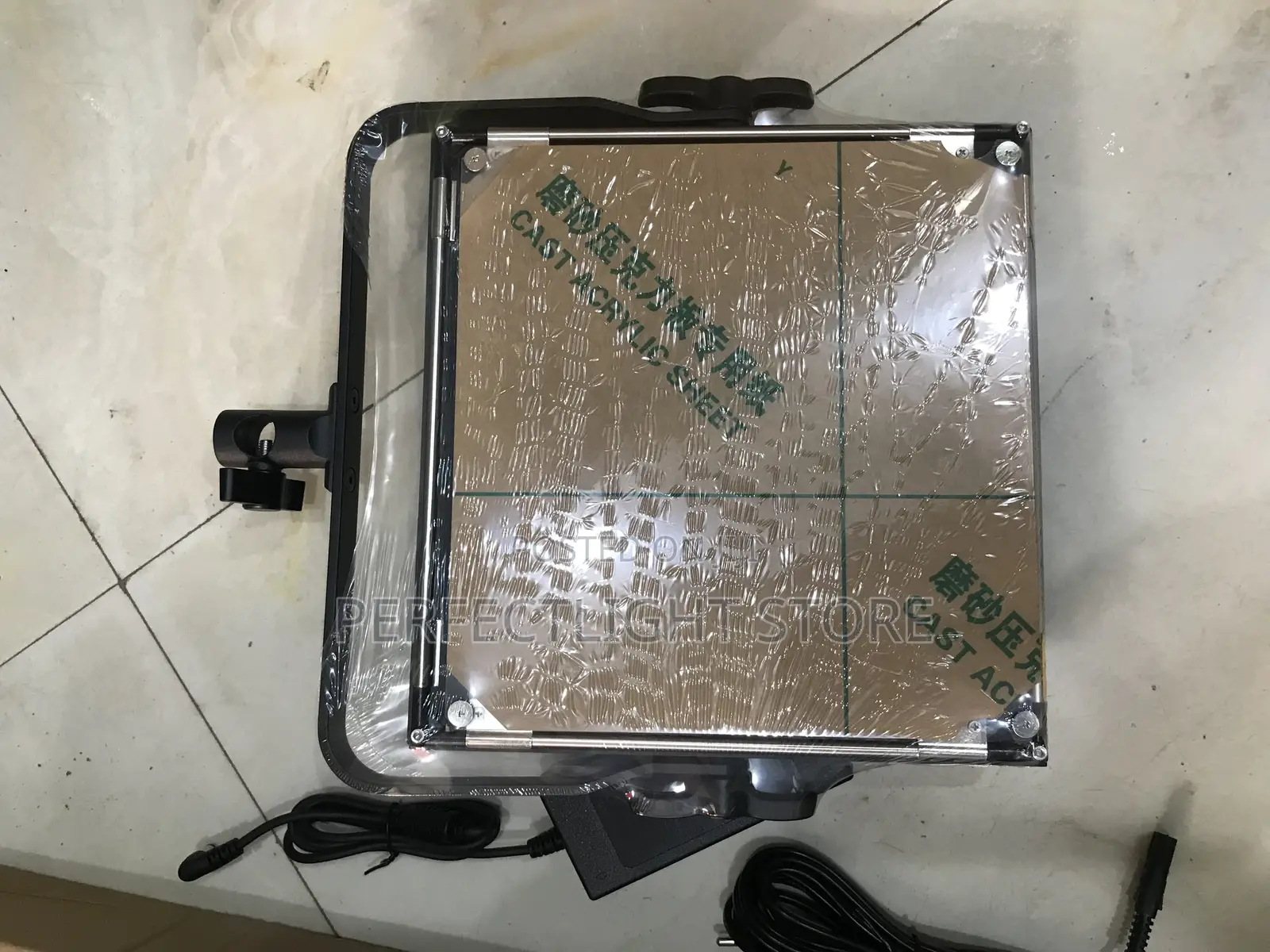 Sutefuto Light