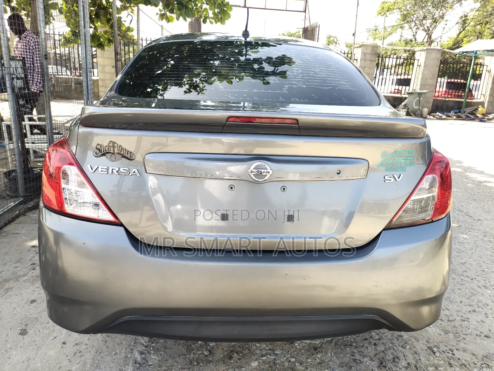 Nissan Versa 1.6 SV 2017 Gray