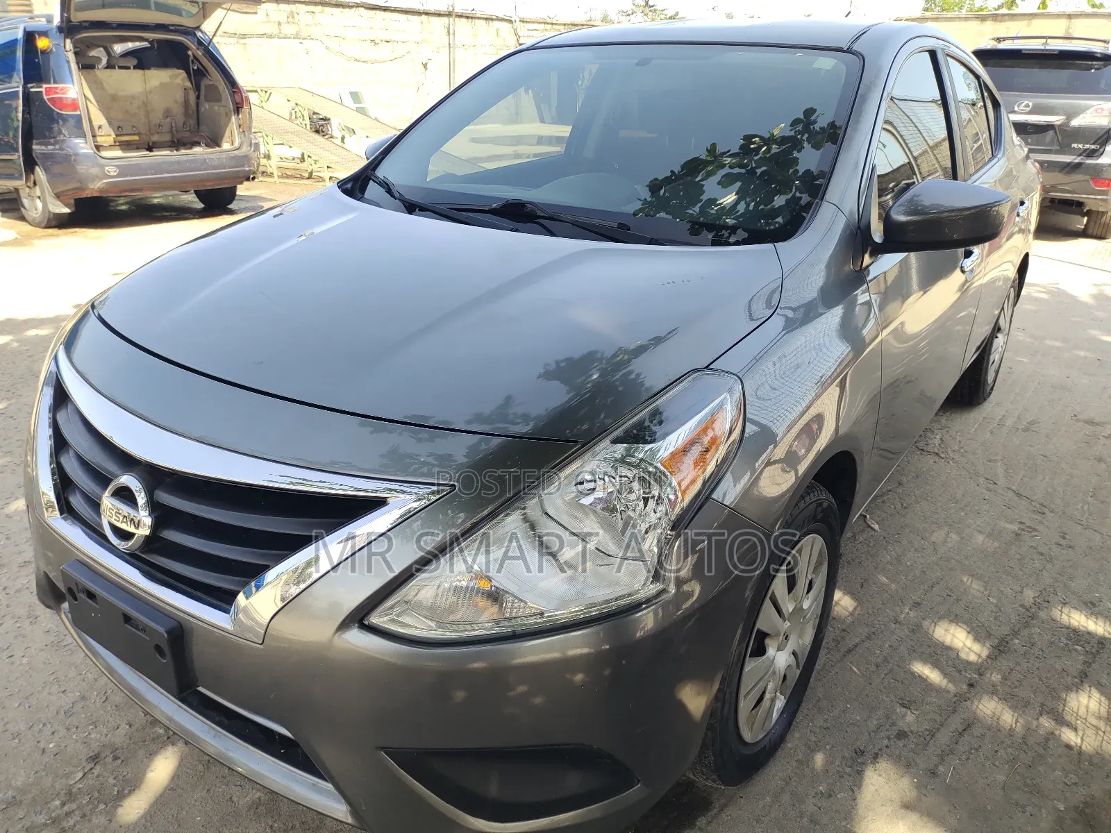 Nissan Versa 1.6 SV 2017 Gray