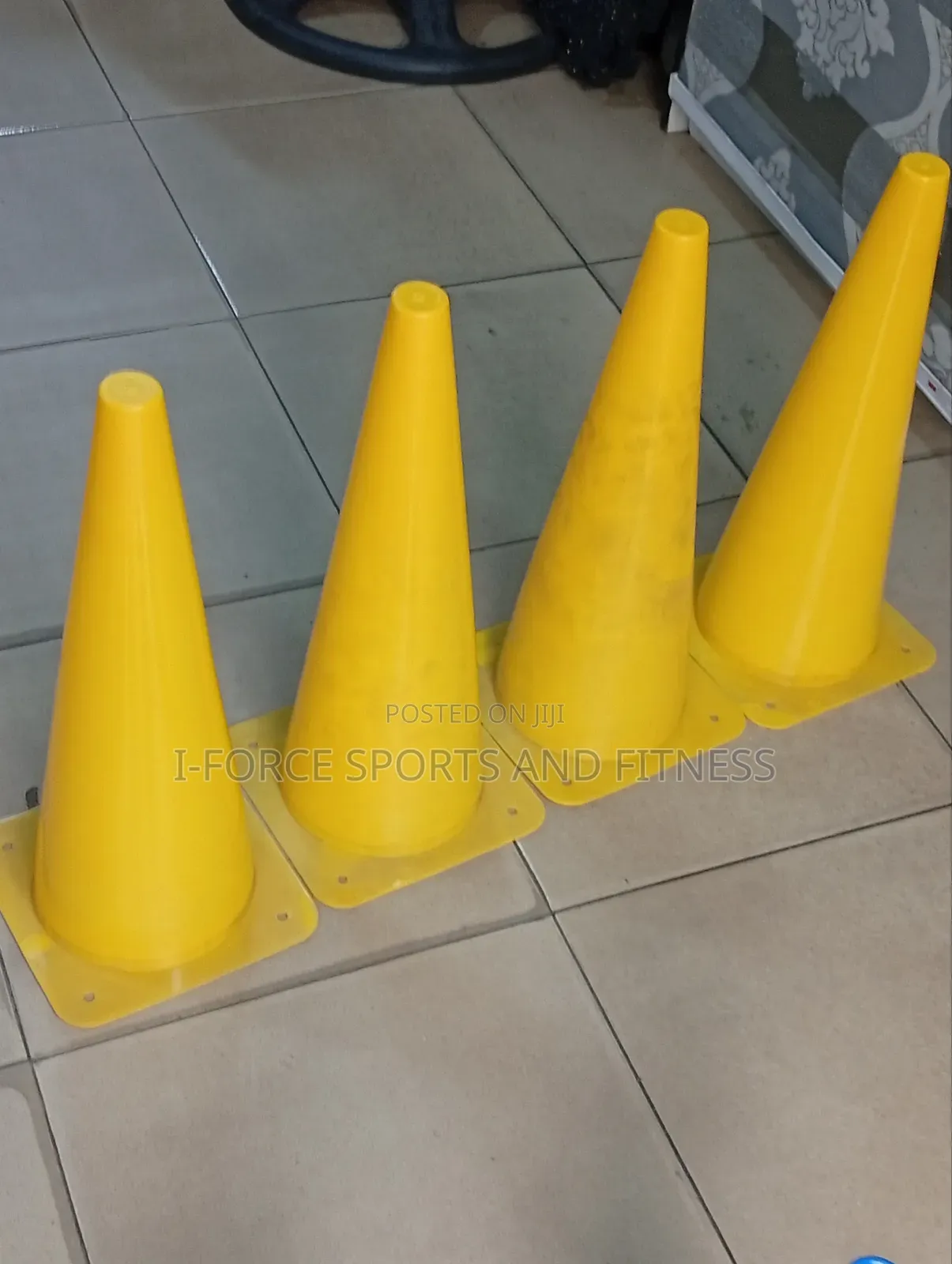 Set of 4 Standing Cone
